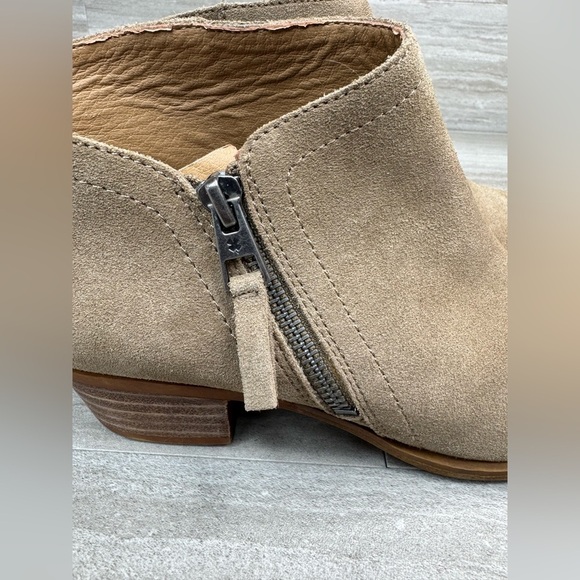 Lucky Brand Suede Brielley Side Zip Ankle Booties Womens Size 8 - Picture 2 of 12